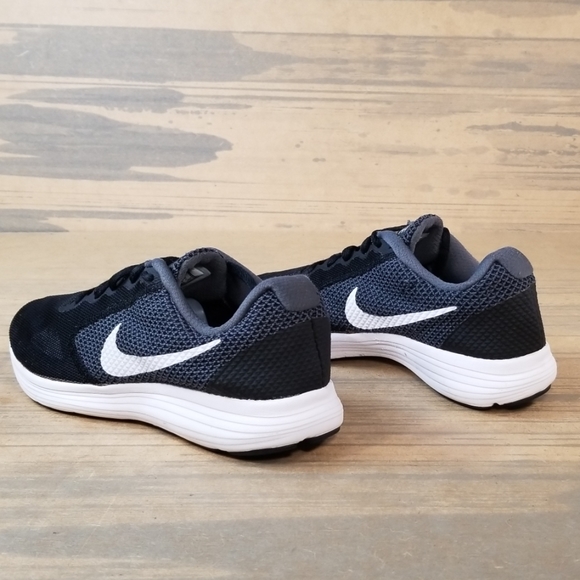 ***SOLD***Nike Revolution 3 Mens Running Sneakers - Picture 4 of 8